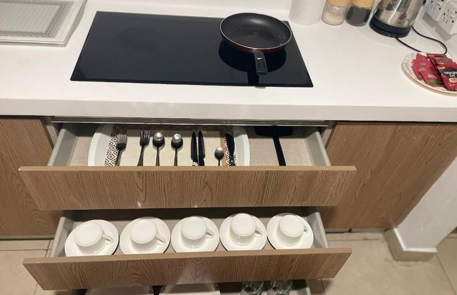 Air Reside Residency Apartment - Photo 34