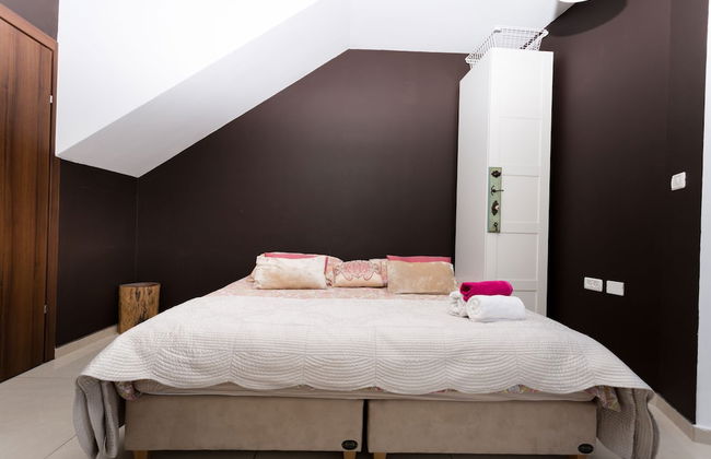 Amazing Apartment near Mahane Yehuda - Photo 7