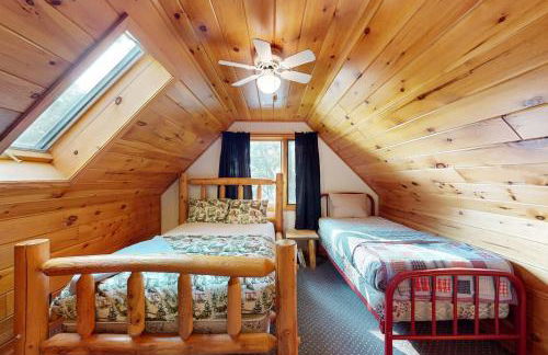 Cedar Perch Cabin - Photo 18