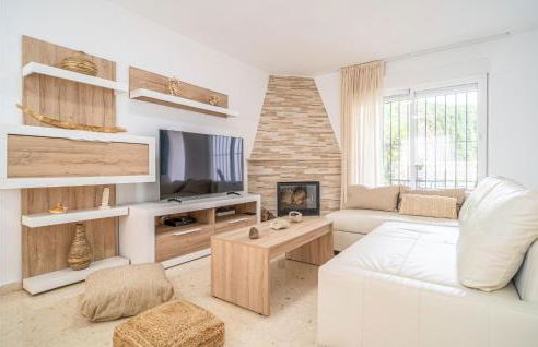 Nice Home In Vélez-Málaga With Wifi - Photo 3