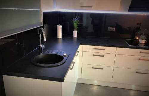 SALZHAUSBLICK FAMILY APARTMENTS - Zentrale Lage am Salzhaus - MwSt-Rechnung verfügbar - Foto 80