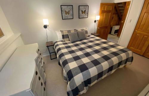 43TV peaceful retreat in the White Mountain fireplace fire pit large yard WiFi AC - Foto 20