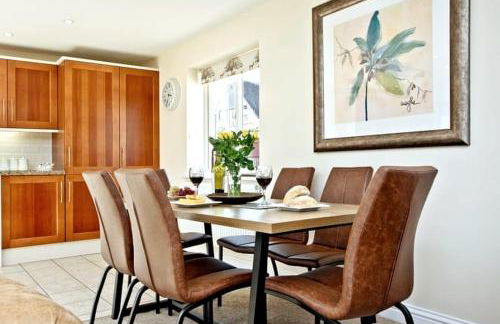 Gamekeepers Cottage - Hot Tub, 2 bed, sleeps 4, private patio, AC, stunning views - Photo 21