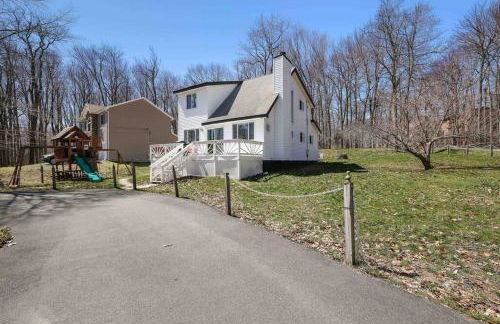 Cozy Poconos Mountain House with 3 bedrooms - Foto 67