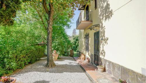 Awesome Apartment In Il Ferrone - Foto 5