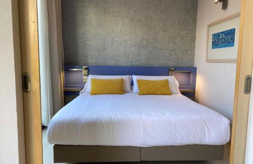 Atenea Park - Suites Apartments - Photo 120