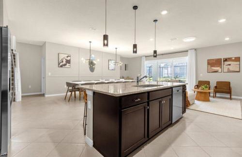 10 Bedrooms 8 Bathrooms Windsor Cay 16340 Sk - Foto 5