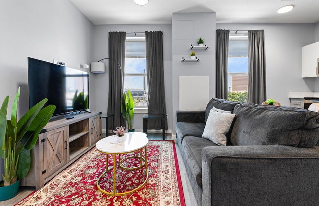 Furnished Apartments near Encore Boston - Photo 61