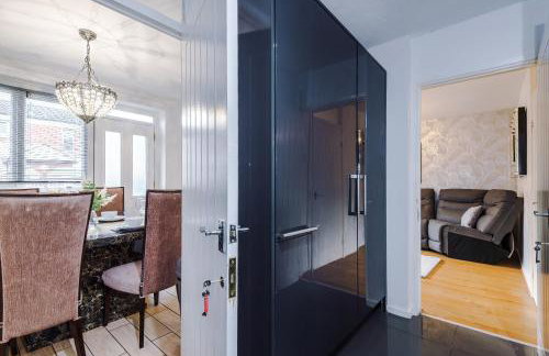 Middleton 4 Bed Free Parking Long stays - Foto 7