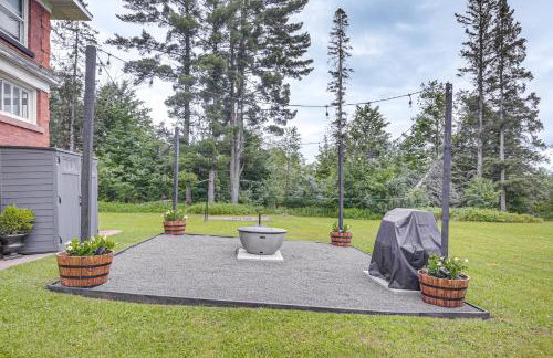 Spacious Home in Ramsay: 9 Smart TVs + Pool Table! - Foto 32