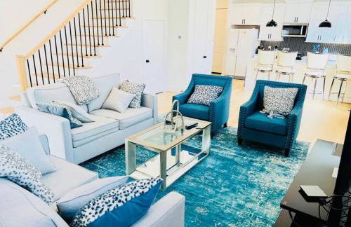 Tranquil Downtown Escape with Backyard - Photo 20