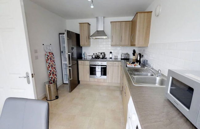 Stayzo - Cole Green Lane - Ideal for Your Next Staycation or Workcation Whole House With Wi-fi - Foto 11