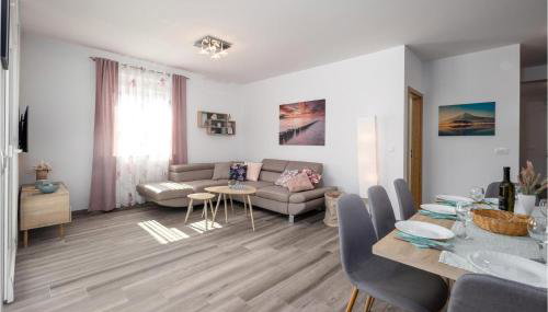 Lovely Home In Kapovci - Foto 5