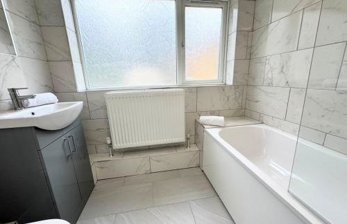 Entire 5 Bed New Home - Southampton Centre - 4BDRM - Foto 60