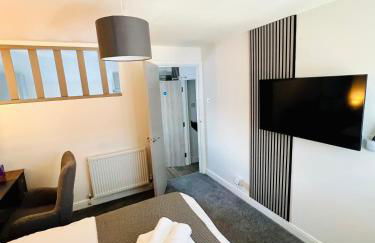 Yastayzzz at Studio 4 Bransford Rd - Foto 2