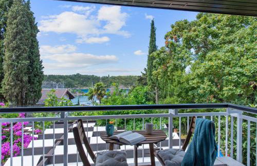 Villa Nada, green paradise by the sea and beaches - Foto 1