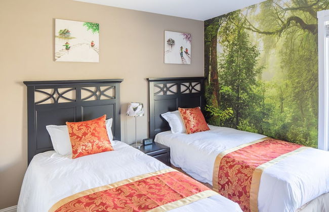 Sunny and Elegant Villa - Photo 3