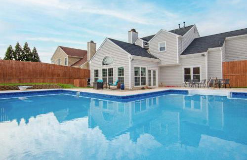 Fenced Yard and Ping-Pong Table Spacious Graham Gem - Foto 39