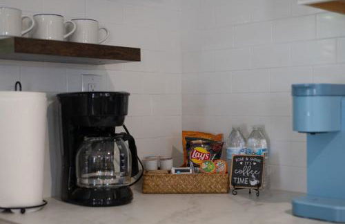 Cocoa Hideaway with Air Hockey, Darts and Beach Gear - Foto 52