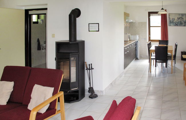 3 bedroom House in Stárkov with swimming pool and garden - Photo 8