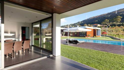 Elegant Villa Near Vieira do Minho with Pool - Foto 2