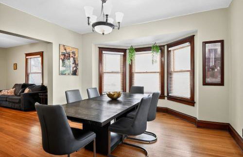 Historic Omaha Manor DT Near Zoo and Pool Table - Foto 44