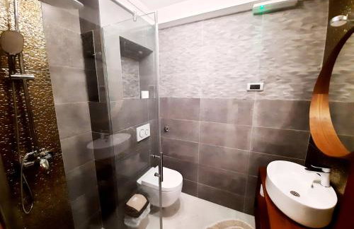 Split Symphony Garden: Modern, new Apartment (4+1), 5 min walk to ˝Firule˝ SAND BEACH, 12 min walk to CITY CENTER - Foto 7