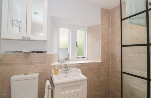 Scrambles Cottage - Photo 16