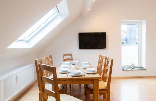 Stay and Work Apartment - 8 single beds - Garage - Foto 13