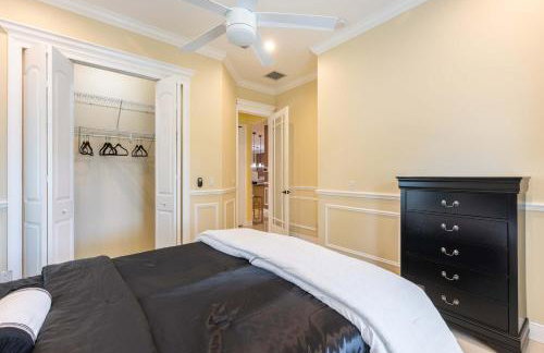 Chill & Spacious 3BR - Beaches & Backyard Fun - Foto 20