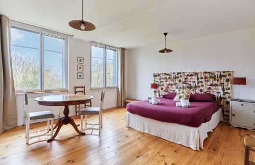 La Tourelle de Saint Michel de Livet - Parking - Foto 5