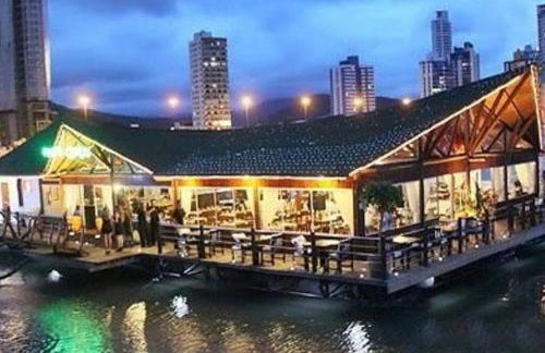 Apartamento encantador quadra mar - Foto 29