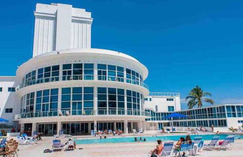 Beachfront Property Pool Gym Tennis Miami Beach! - Foto 8