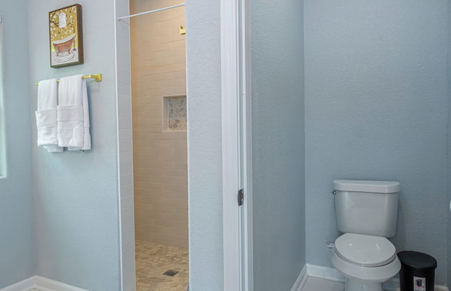 Heaven-sent Convenient 4br/ 3BA Near Downtown - Foto 27