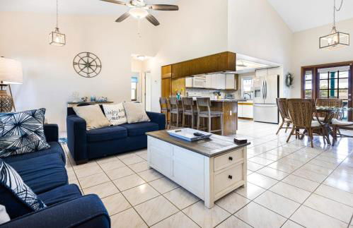 Lazy Palm Retreat Heated Pool Jacuzzi Gulf Canal - Foto 15