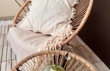 Penthouse studio apartment with terrace near Audi - Photo 31