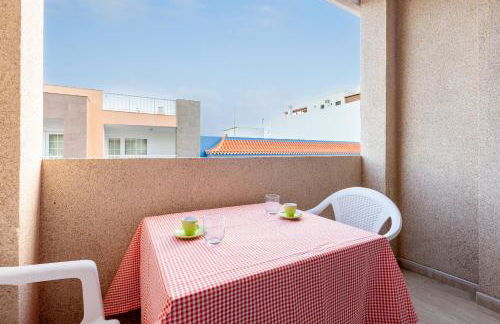 2A Apartamento Abrigos, Wifi y balcón - Foto 2