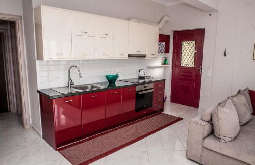 Plagia's Sunset Apartments - Photo 3