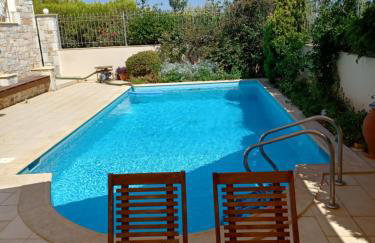 Apartment with a garden, BBQ, swimming pool and jacuzzi - Foto 28