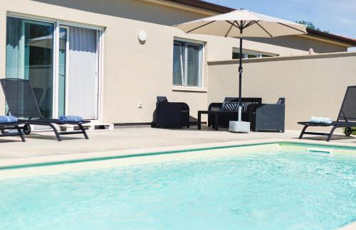 Pola kuće sa bazenom-Eja - Foto 48