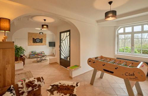 La Villa en Loire, avec Jacuzzi 6 places, Piscine chauffée, boulodrome, salle de jeu, 6 Chambres, vue Loire, 350M2 - Foto 29