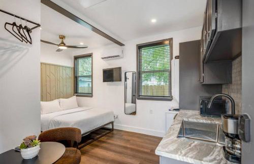 HTX Ultra Studio Suite #3 - Photo 18