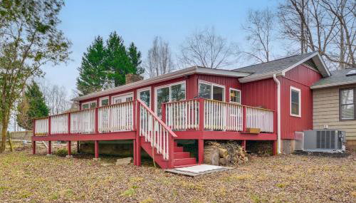 Tranquil Lakefront Home with Sunroom in Burlington - Foto 3