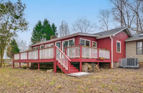 Tranquil Lakefront Home with Sunroom in Burlington - Foto 3