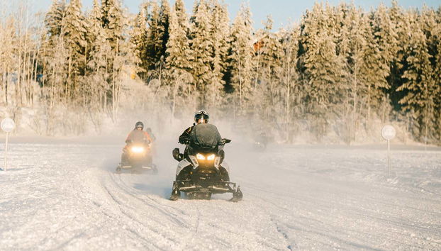 Snowmobiling in Kätkä - Foto 2