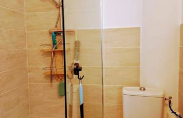 Le Cosy Perpignan Centre, 2 rooms, 2 bathrooms, free WIFI, free parking, lift, central, renovated, spacious - Foto 35