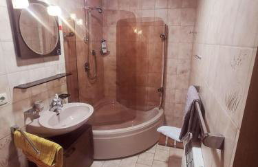 "Haus Daxberg" idyllisch gelegen im Bayerischen Wald - Ferienwohnung mit Zimmer Küche Bad - Foto 6