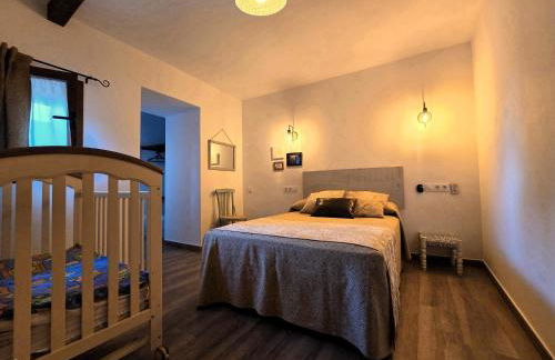 Entreacebedas rural&vacaciones, alojamientos con jardín PRIVADO, barbacoa y chimeneas - Foto 69