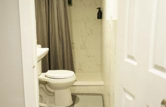 Cozy 2 Bedroom In A Lovely Forest Hills Neighborhood - Foto 11