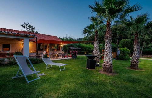 Entire Villa with Private Swimming Pool - Foto 17